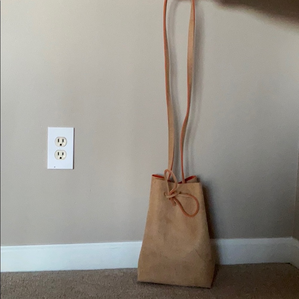 Brow handbag
